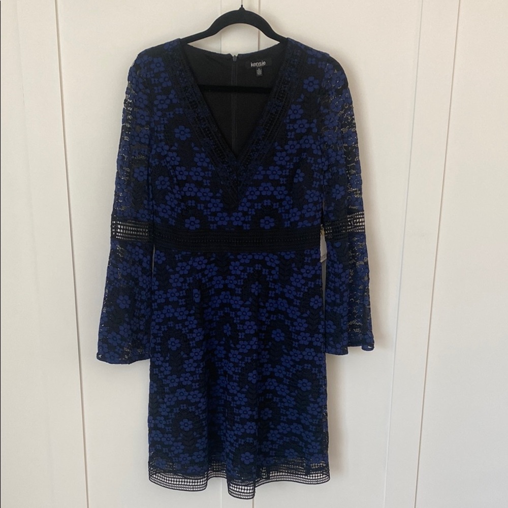 Kensie Blue and Black Dress with Bell Sleeves and V-Neck